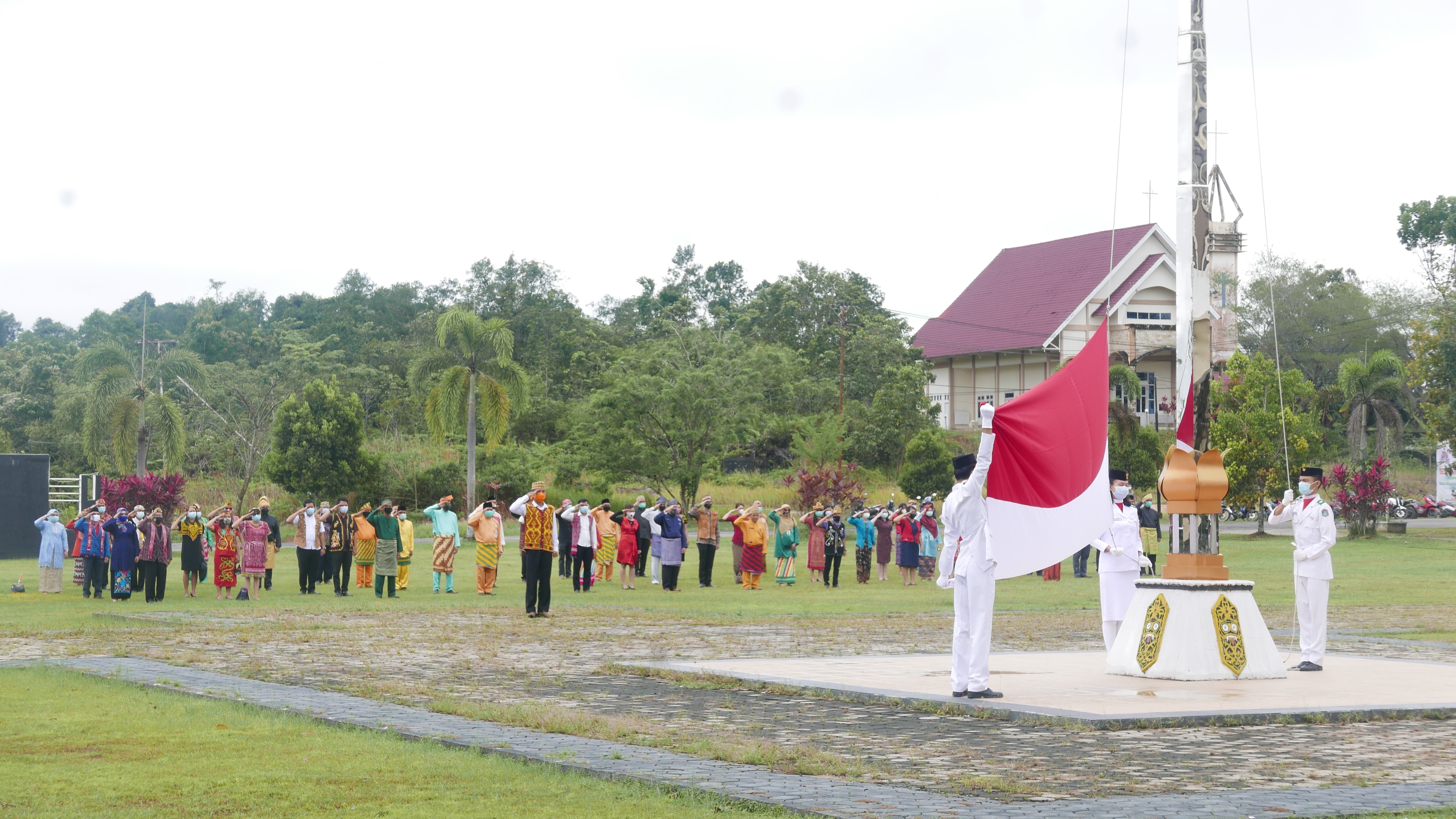 Pemkab Sekadau Laksanakan Upacara Peringati HUT Pemprov Kalbar ke 64