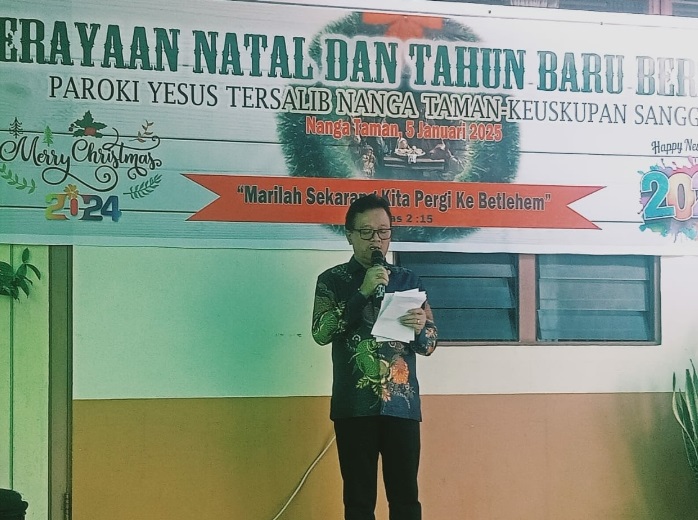 Asisten II Hadiri Perayaan Natal Bersama Paroki Yesus Tersalib Nanga Taman